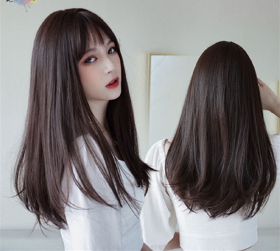 Dua Lipa’s Black Aura Nails Are the Coolest Spring Mani 